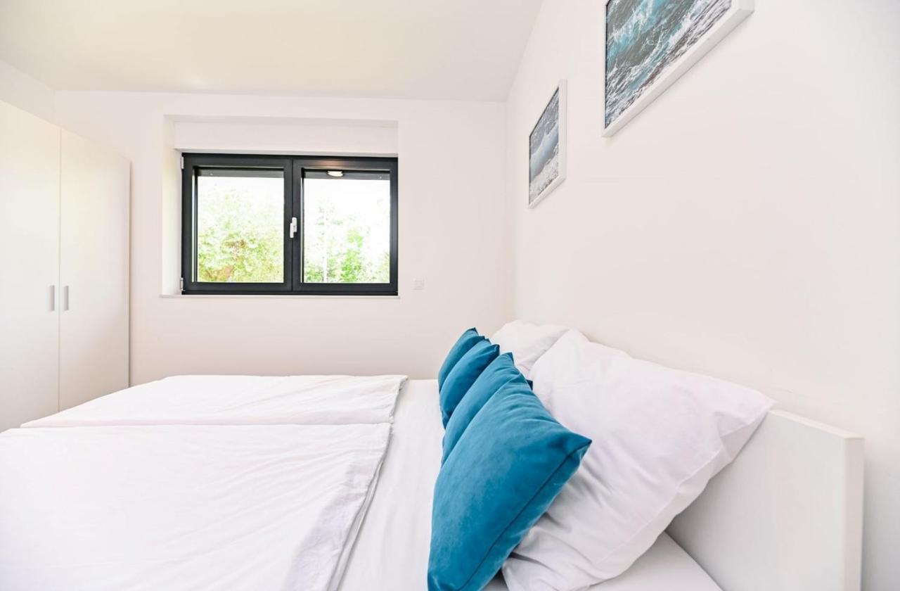 Apartment Flori With Sea View マリンスカ エクステリア 写真