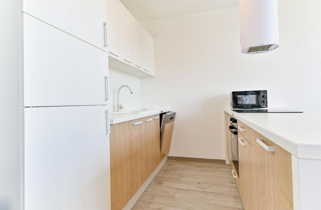 Apartment Flori With Sea View マリンスカ エクステリア 写真